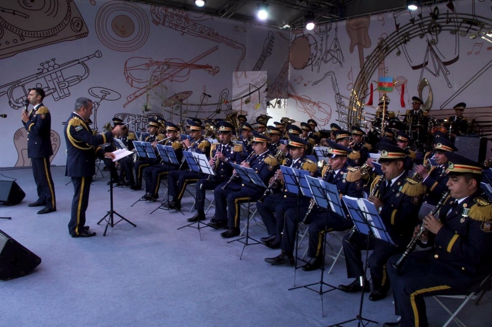 Вновь выступление. Концертмейстер военного оркестра. Азербайджанский военный оркестр. Музыканты Азербайджана.